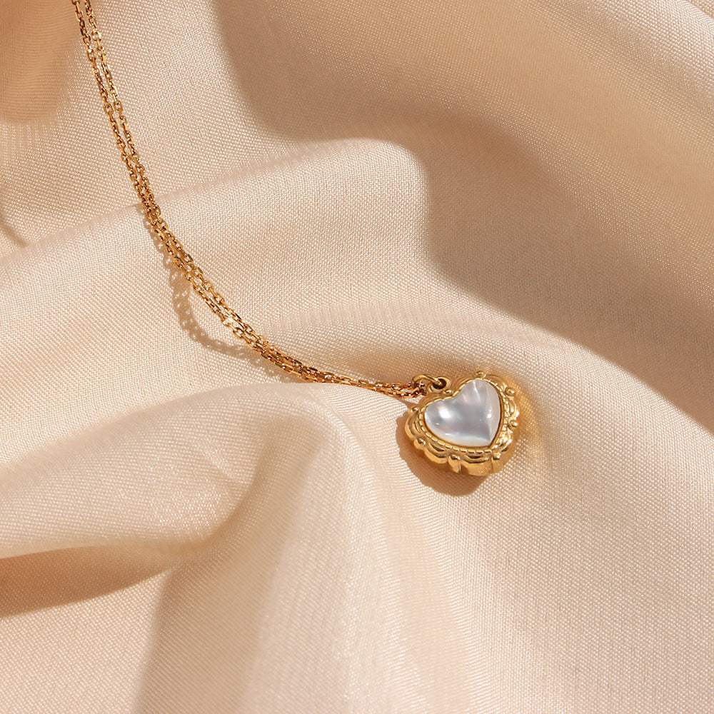 High-grade Love Light Pendant Necklace